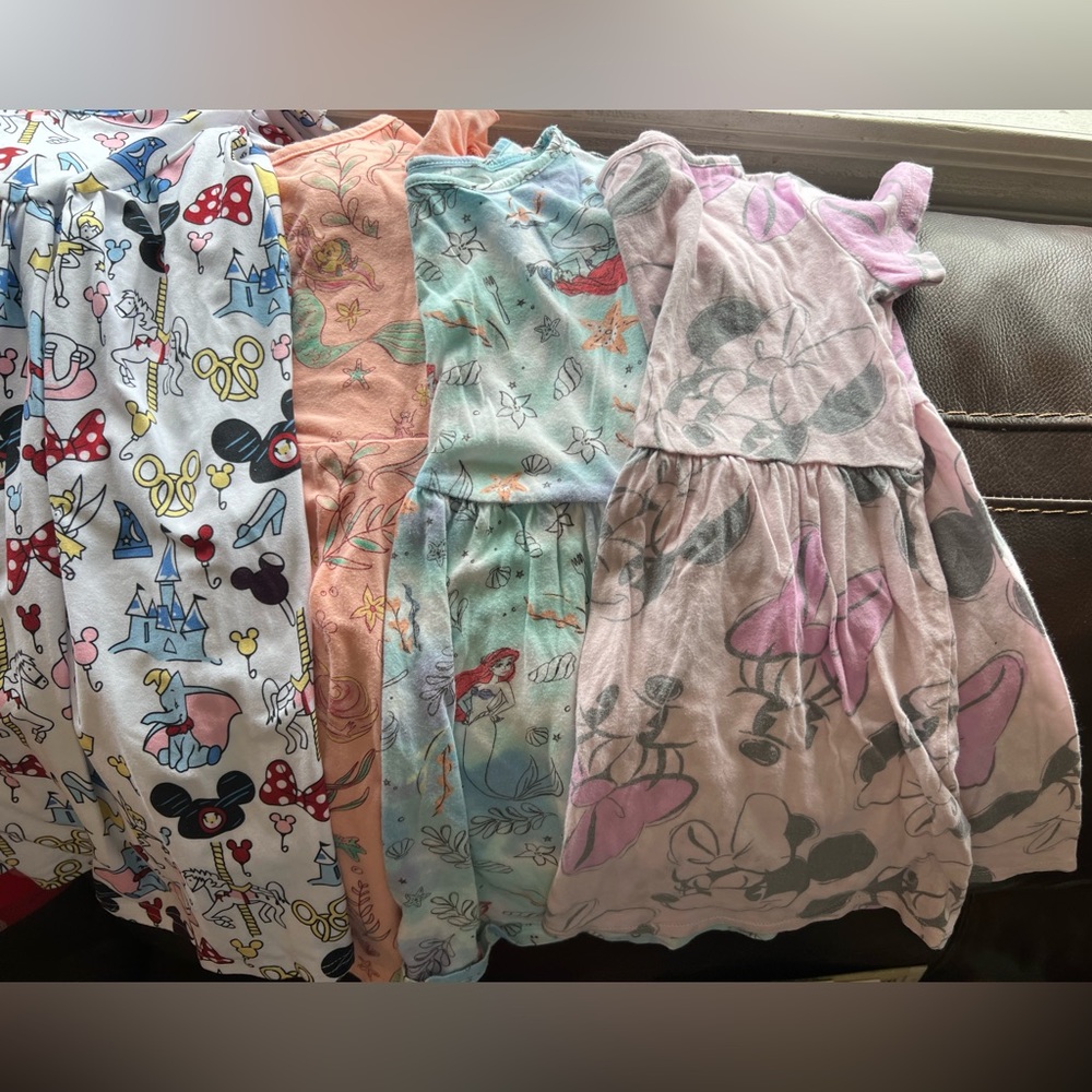 Girls Disney clothes bundle